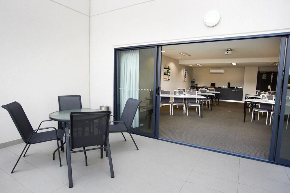 Quest Dubbo Aparthotel Екстериор снимка